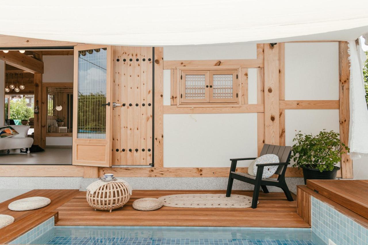 Gyeongju Hanok Sohwa Exterior photo